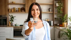 Warum 2 Liter Wasser pro Tag nicht für jeden geeignet sind und wie man einen Trinkplan aufstellt